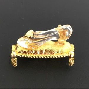 Vintage Disney Cinderella’s Slipper Brooch Pin Collectible Miniature Lucite Gold